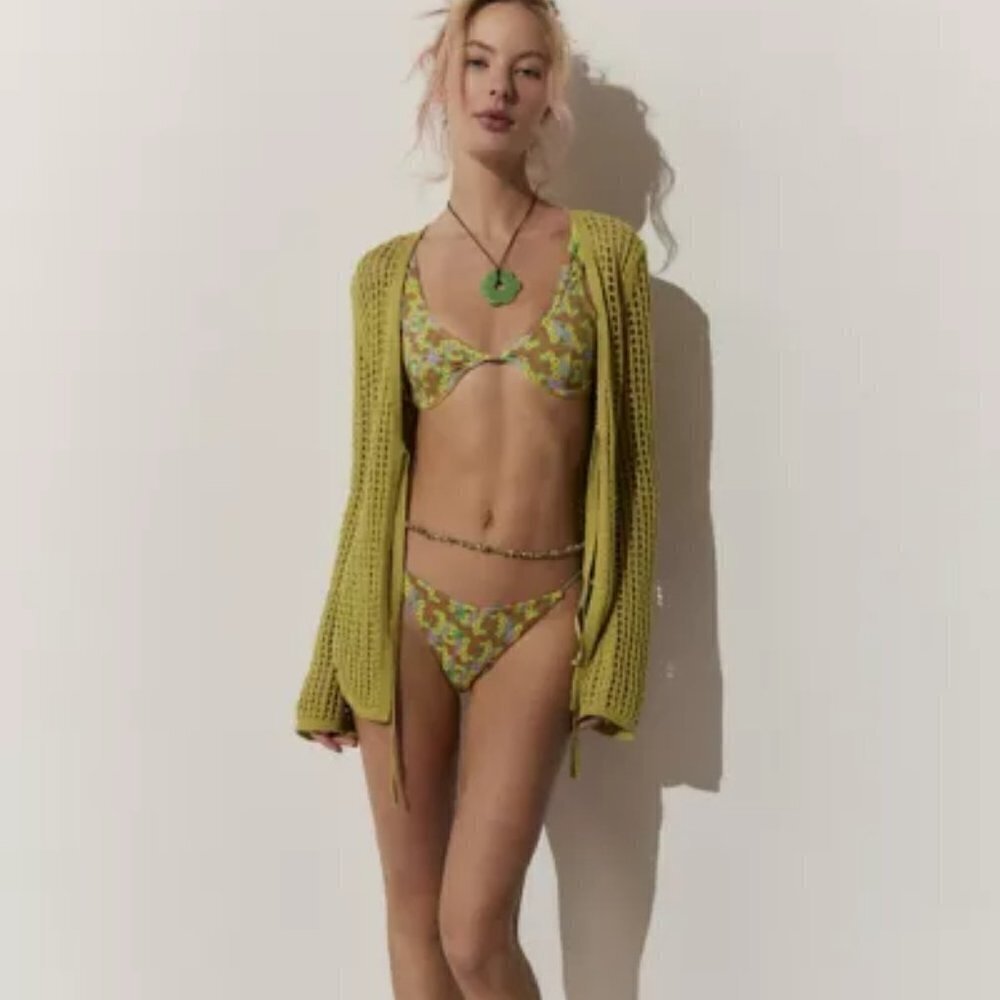 NWT UO Out From Under Nori Green Ditzy Floral Underwire Bikini Swim Top
